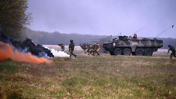https://armed.mapn.ro/uploads/thumbs_poza/20190506_042124_fc2ec22680c2c462b267a08c37be636b.jpg